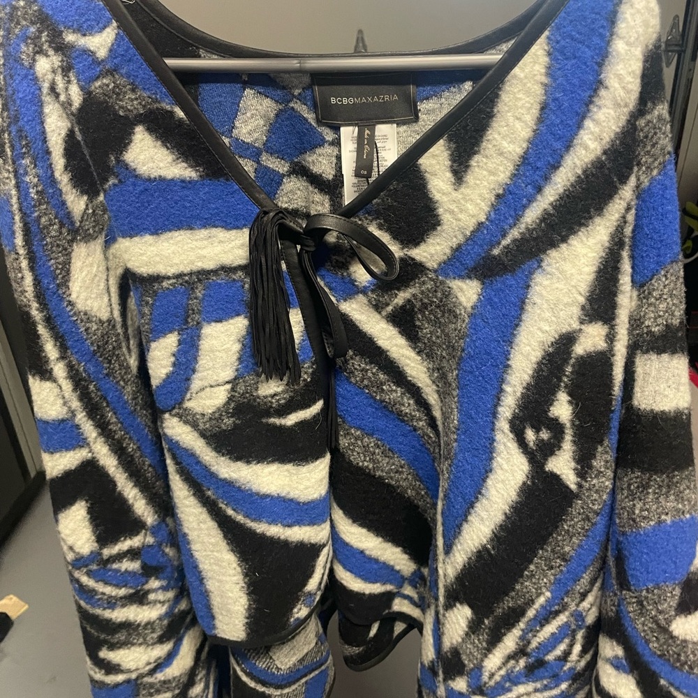Bcbg poncho